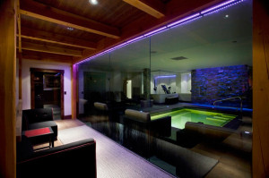 pool_view_night_01_web