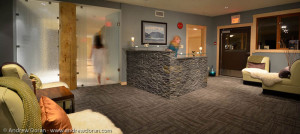 AD0211_02053